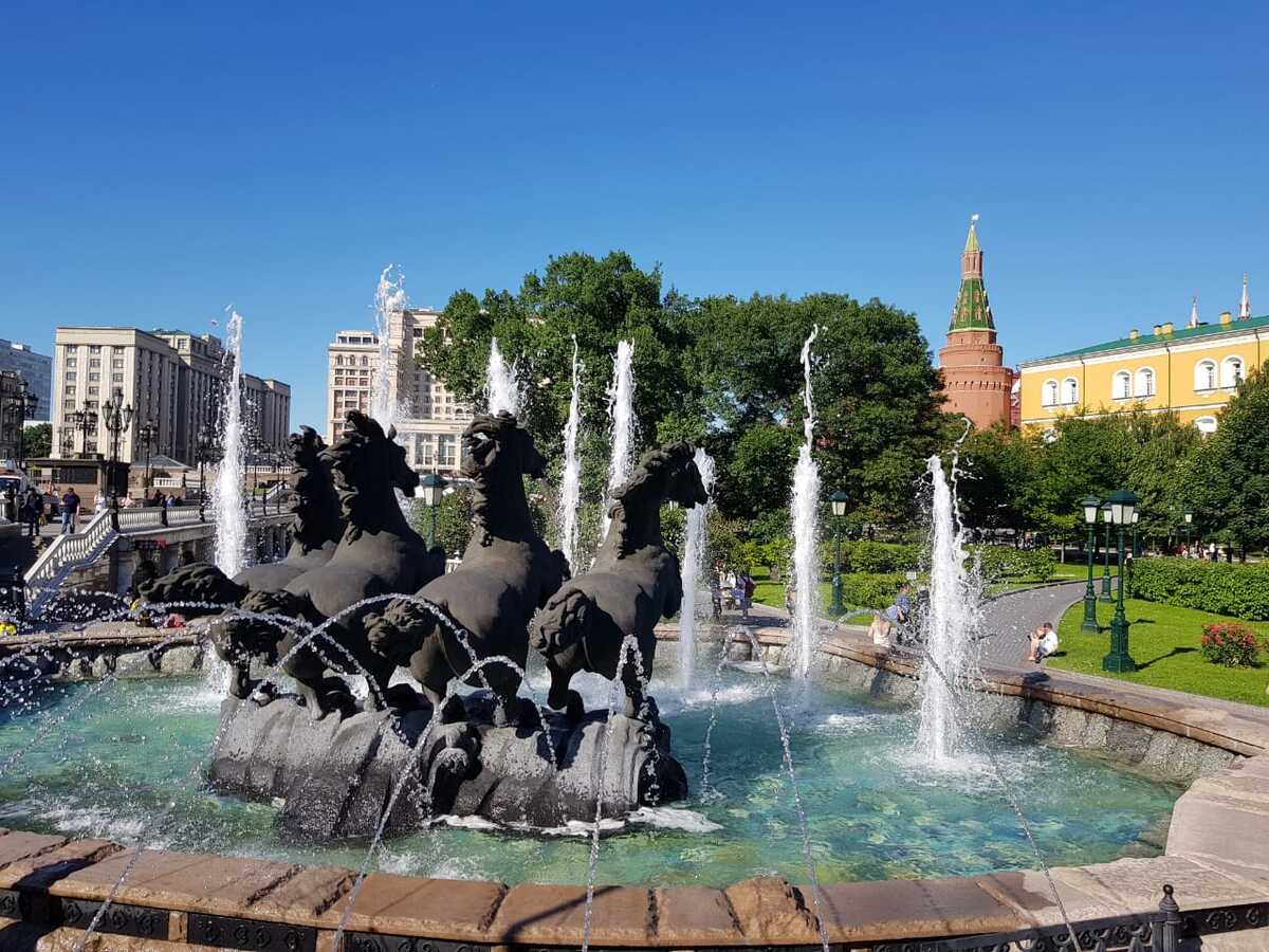 "Волшебная сила Воды" или фонтаны Москвы. Приём школьных групп