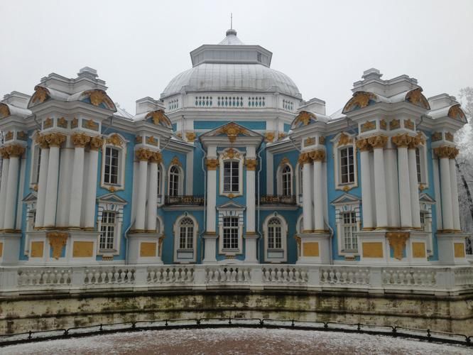 Петербург встречает Новый год: сказка, музыка и шампанское 7 дней