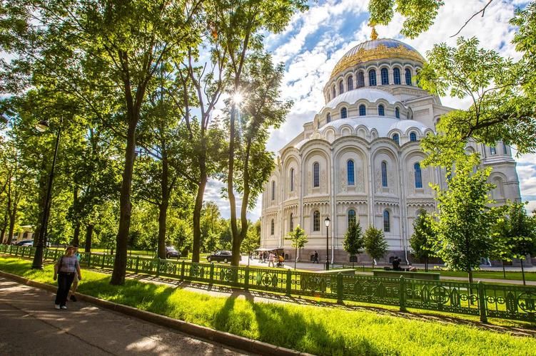 Семейные каникулы в Санкт-Петербурге