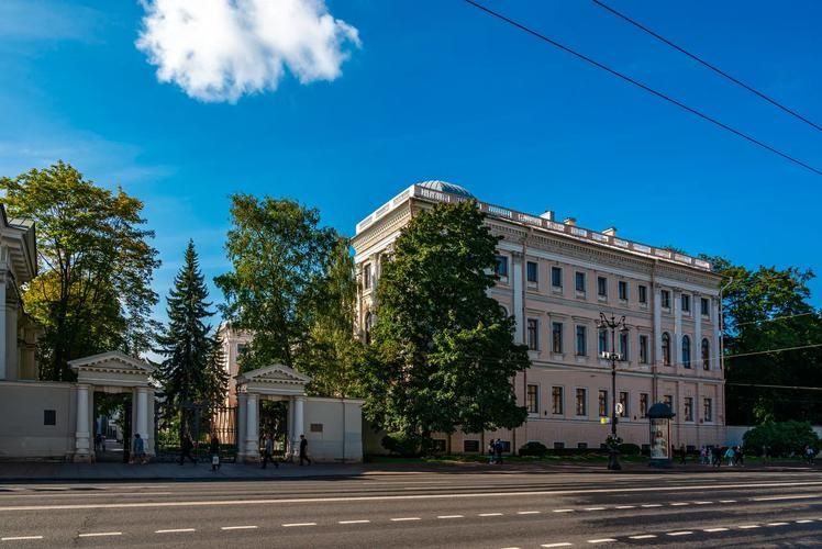 Дворцовая симфония: три дня в атмосфере роскоши
