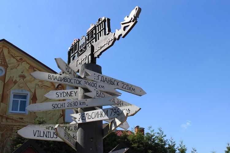 Исторические Глубины: Замки, Море и Тайны