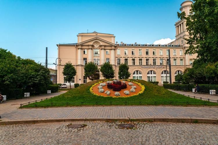 Под покровом белой ночи: знакомство с Петербургом