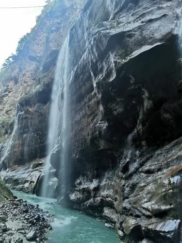 Новогодние чудеса Кавказа: русская зима в атмосфере Кавказа